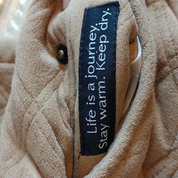 Gallery Quilted Hooded Coat Large - Picture 9 of 16